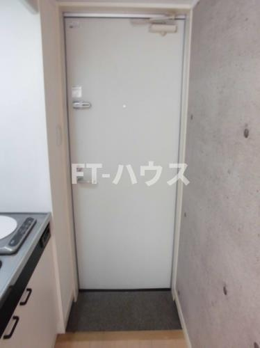 アルカンシェル薬園台の玄関