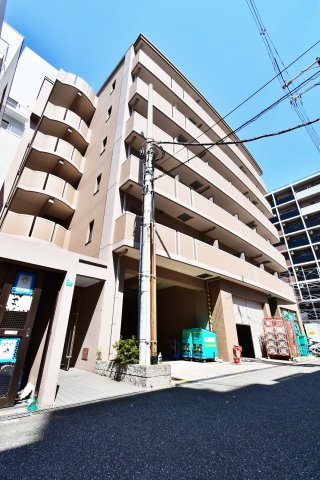 パルティール七宝のロビー|建物の内部です