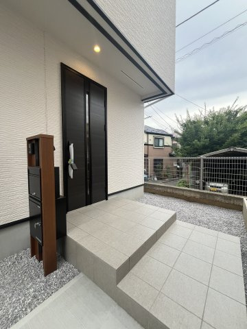 川越市南大塚　新築分譲　「南大塚駅」徒歩10分　敷地36坪　【大東東小学区】の玄関