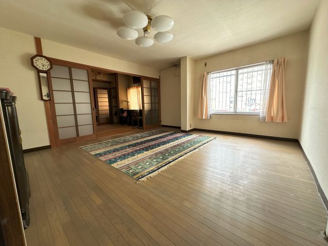 【洋室】 | あけぼの店舗