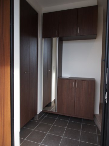 【玄関】 | ルルーディア益野町④1号棟 | 築1年経っているので新築ではないですが、未入居のデザイン性の高い戸建です。