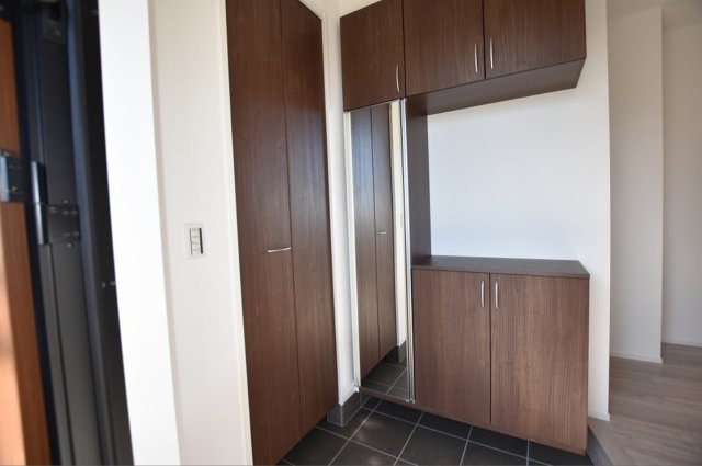 【玄関】 | ルルーディア益野町④1号棟 | 築1年経っているので新築ではないですが、未入居のデザイン性の高い戸建です。