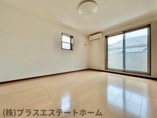 【居間・リビング】 | ラ・ルーチェ須磨本町「須磨寺」駅 徒歩3分