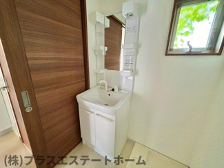 【独立洗面台】 | ラ・ルーチェ須磨本町「須磨寺」駅 徒歩3分