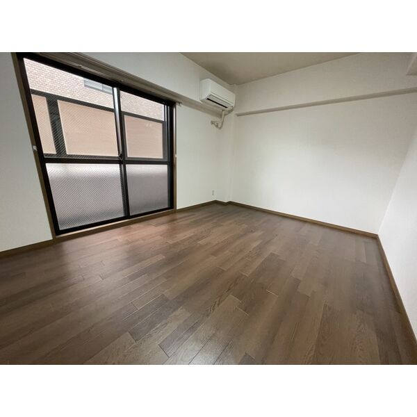 グリーンハイツ徳川の居間・リビング