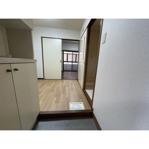 グリーンハイツ徳川の玄関