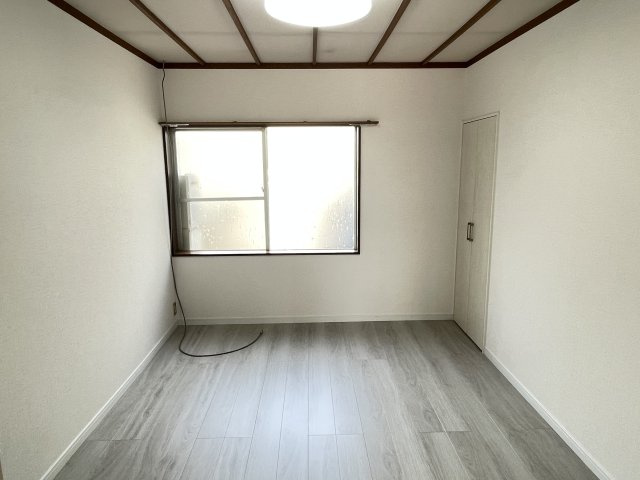 山形市城西町４丁目のアパートの洋室|コンパクトで使いやすい洋室です