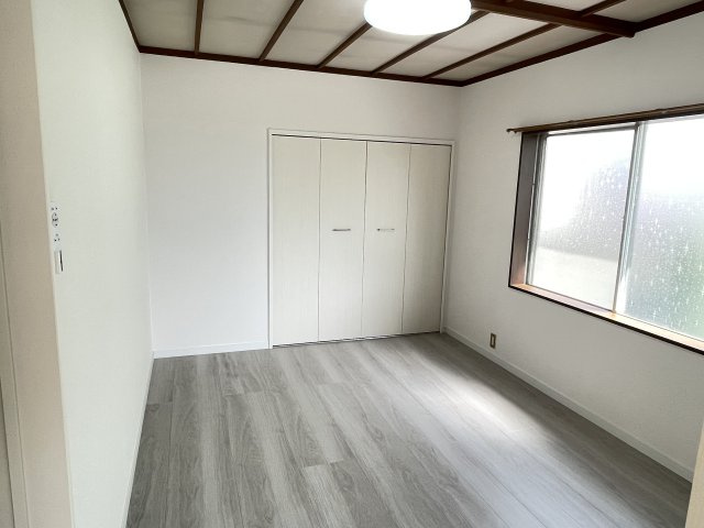 田中アパートの洋室|ゆったりした洋室です