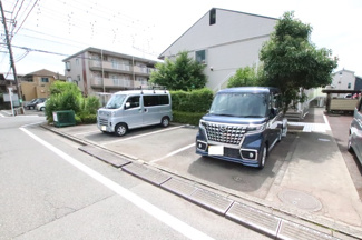 敷地内駐車場（有料・要空き確認）