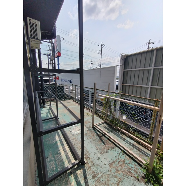 岐阜市瑞雲町４丁目の事務所のバルコニー