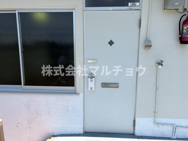 川口ハイツの玄関