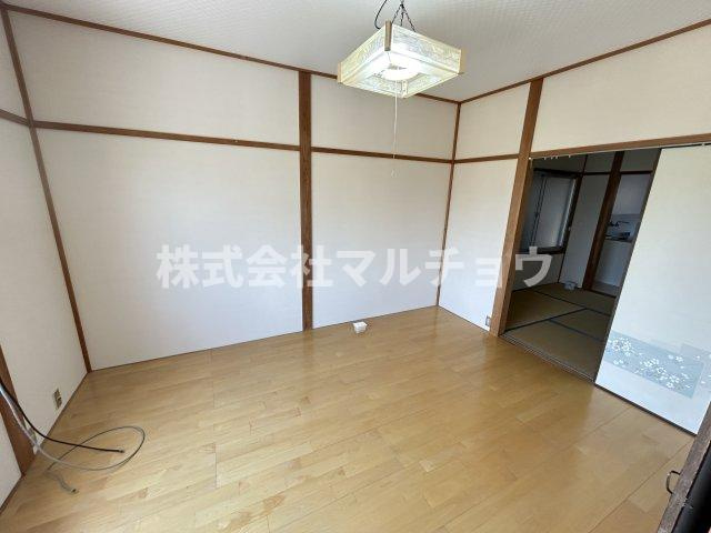 川口ハイツの居間・リビング|洋室です