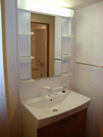 ヴィラ　ビアンカの洗面所|洗髪洗面化粧台