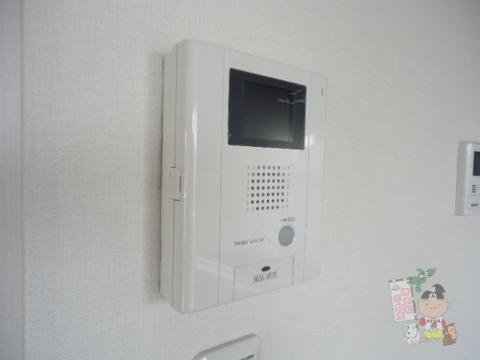 ウッドコート医大南のセキュリティ|カメラ付インターホン