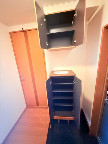 ファームハウス・ヒーローの玄関