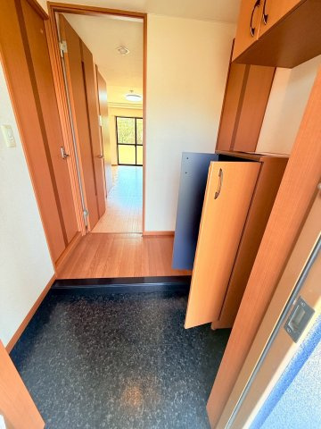 ファームハウス・ヒーローの玄関