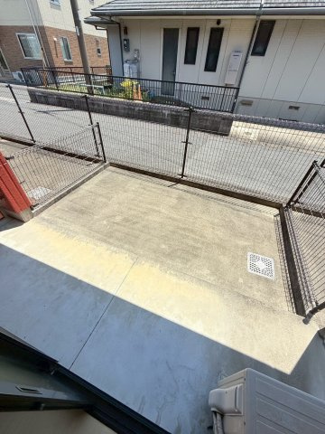 オレンジビレッジのバルコニー|庭