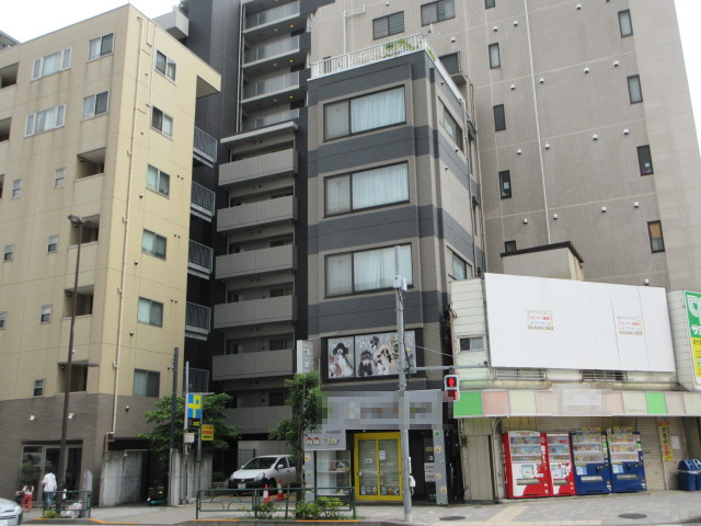 文京区大塚３丁目のビルの外観
