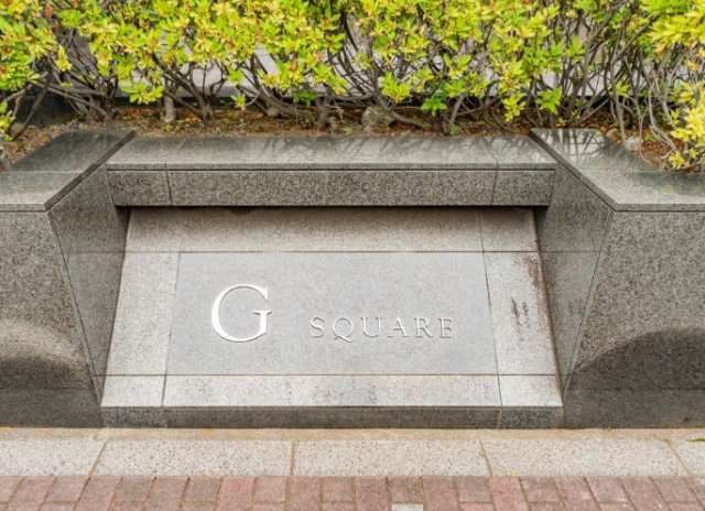 ジースクエアのエントランス