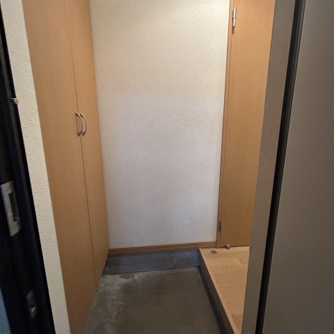 ベルシーヌ祝津の玄関