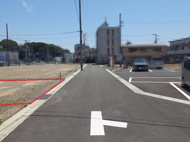 高知市中須賀町　売土地の前面道路含む現地写真