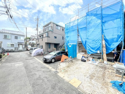 【前面道路含む現地写真】 | ◆◇戸塚町　新築戸建て　1棟◇◆ | ◆土・日・祝日は、当社スタッフによる現地案内会を実施しております。もちろん平日のご案内も可能です。お気軽にご相談ください！！