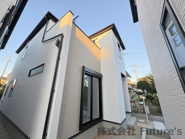 吉川市平沼1丁目　新築戸建　全3棟　3号棟の外観|2024年11月完成の新築分譲住宅