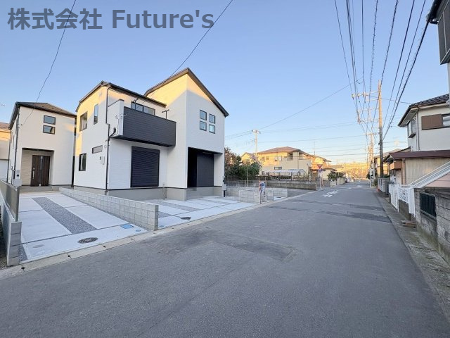 吉川市平沼1丁目　新築戸建　全3棟　3号棟の前面道路含む現地写真|前面道路含む現地写真です。