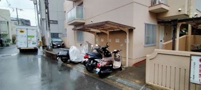 【駐車場】 | 新深江ビューハイツ | バイク置き場です。　※空き状況は変動しますので、都度ご確認ください。