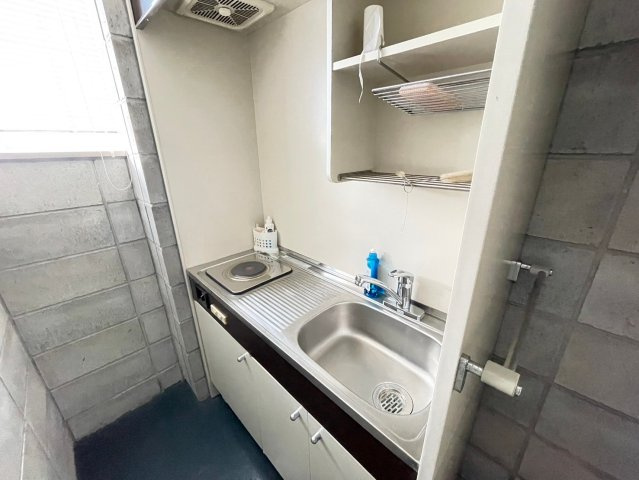 INOビルのキッチン