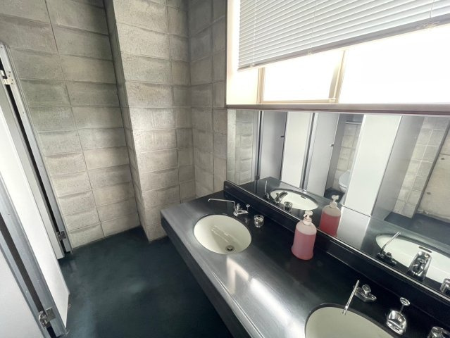 INOビルのトイレ