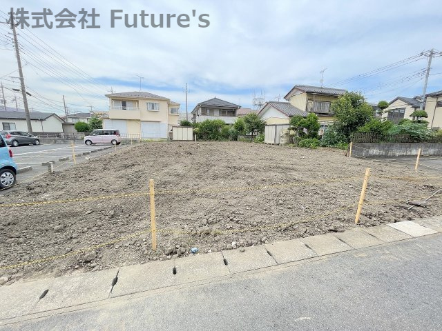 吉川市平沼1丁目・新築戸建・全3棟・2号棟の外観|現地の写真になります。
