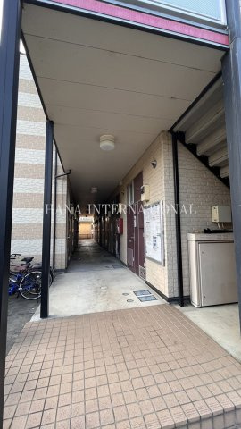 レオパレス楓のエントランス