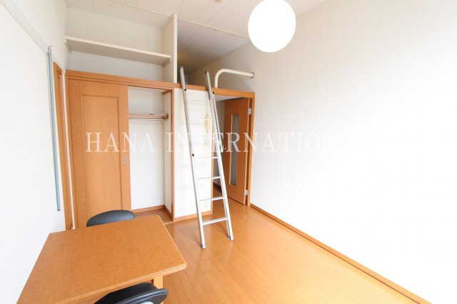 レオパレス楓の居間・リビング