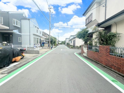 【前面道路含む現地写真】 | ◆横浜市瀬谷区下瀬谷中古◆ | ◆前面道路も幅員があり車の運転も安心！前面道路は閑静な住宅地。車通りの少ない道路です。お子様にも安心です。