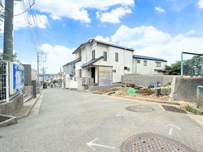 【前面道路含む現地写真】 | ◆◇川和町　新築戸建て◇◆ | ◆土・日・祝日は、当社スタッフによる現地案内会を実施しております。もちろん平日のご案内も可能です。お気軽にご相談ください！！