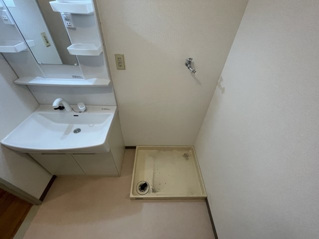 【その他】 | ドエル仁川 | 室内洗濯機置き場