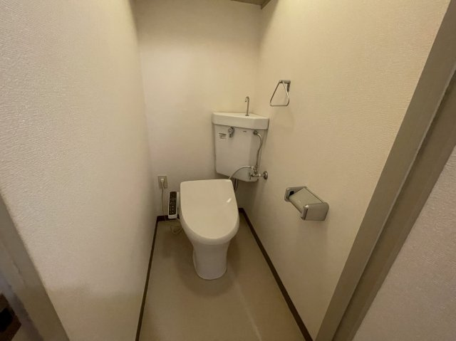 【トイレ】 | ドエル仁川 | 落ち着いたトイレです