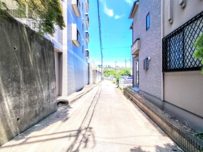 【前面道路含む現地写真】 | ◆◇長津田6丁目　新築戸建て◇◆ | ◆当日見学のお受付もしております。お気軽に「045-482-7338」までお電話ください。