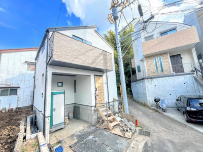 【外観】 | ◆◇中山6丁目　新築戸建て◇◆ | ◆一戸建てを中心とした街並みが整然と続き、周辺は高い建物が建っていないので、緑の多い閑静な趣を感じる環境です。街並みや周辺環境も重要なポイントです！！