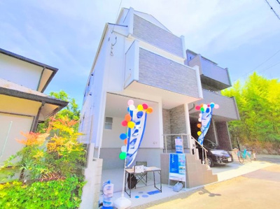 【外観】 | ◇◆戸塚町　新築戸建て全3棟　3号棟◆◇ | ◆堂々たる趣ながら、主張し過ぎずどこか余裕を感じさせるシャープなフォルムで佇む邸宅は、晴天の空と照らし合わせる事で、本来あるべき完成形の姿を見せてくれます。