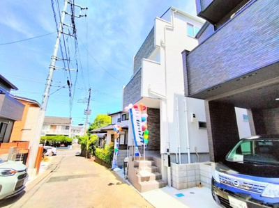 【前面道路含む現地写真】 | ◇◆戸塚町　新築戸建て全3棟　3号棟◆◇ | ◆子育て世代のスタッフもいますので、お客様目線での物件選び、ご提案が可能です。お問い合わせいただきました物件以外も多数ご紹介させていただきます。