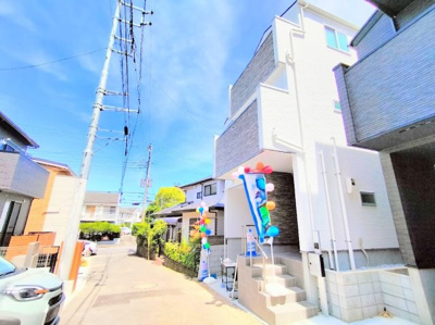 【前面道路含む現地写真】 | ◇◆戸塚町　新築戸建て全3棟　3号棟◆◇ | ◆住宅ローンのご相談や周辺環境のご案内も含め、ローンに詳しい、地元に詳しいスタッフがお出迎えさせていただきます。お気軽にご相談ください。