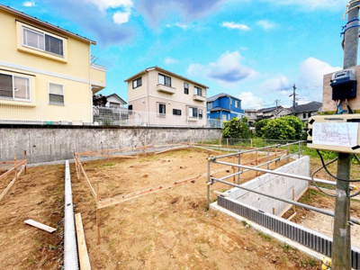 【外観】 | ◆横浜市緑区いぶき野新築O号棟◆ | ◆開発道路を囲むように区割りされた敷地。開放感や明るい雰囲気は他にはない条件です。