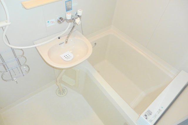 大学生協指定学生会館 Sha Maison les copains 一条の浴室