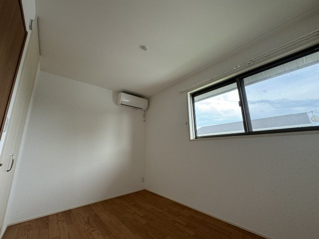 -三丁目不動産-　深谷市岡　積水ハウス様施工の洋室