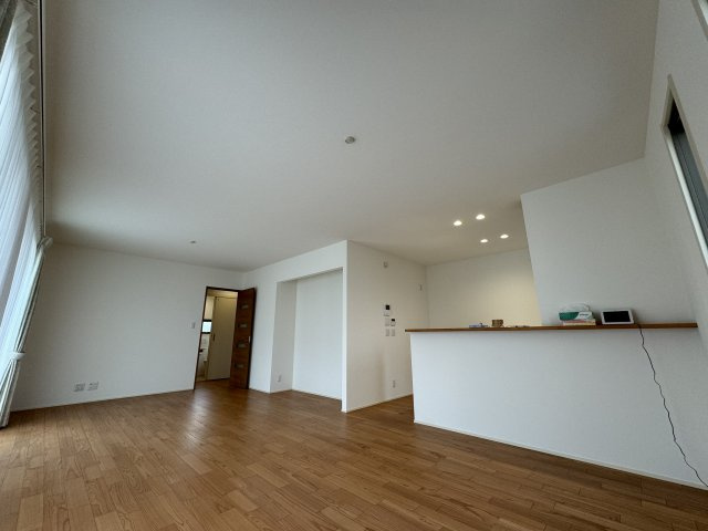 -三丁目不動産-　深谷市岡　積水ハウス様施工の居間・リビング