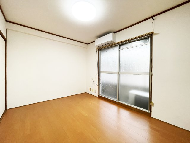 タウンハイツ東棟の居間・リビング