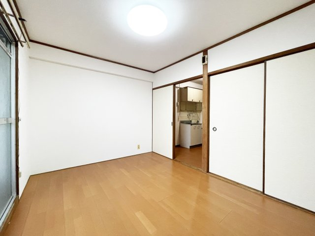 タウンハイツ東棟の居間・リビング