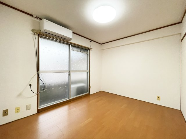 タウンハイツ東棟の居間・リビング